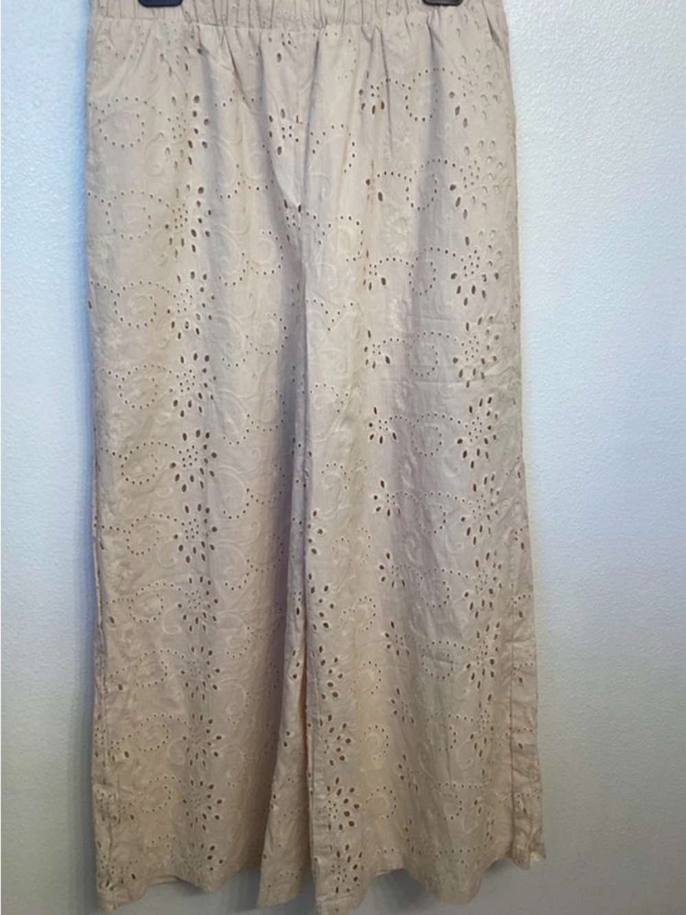 Women’s Cream Eyelet 2-Piece Set - XL - Picture 9 of 11